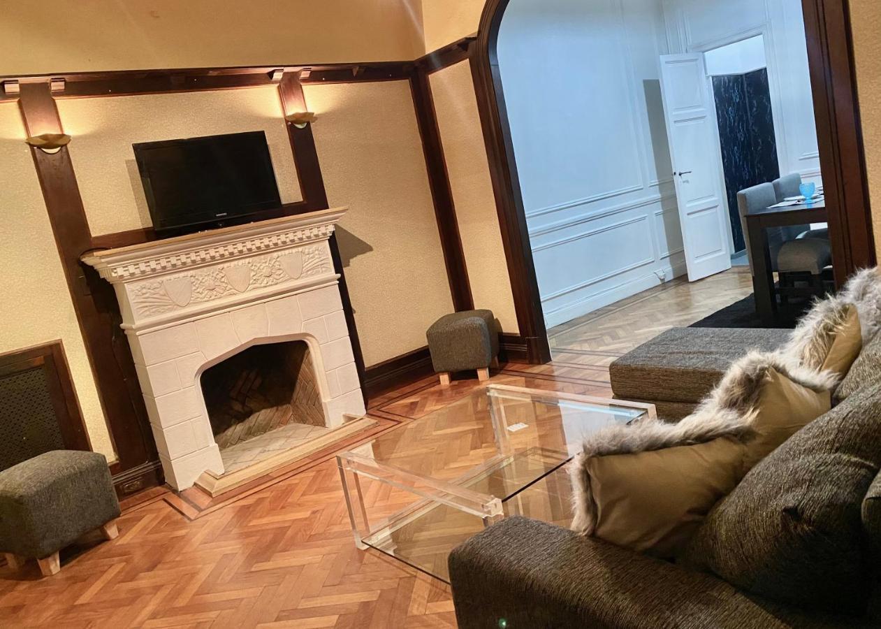 ブエノスアイレスHermoso Departamento Tres Ambientes Zona Obeliscoアパートメント エクステリア 写真